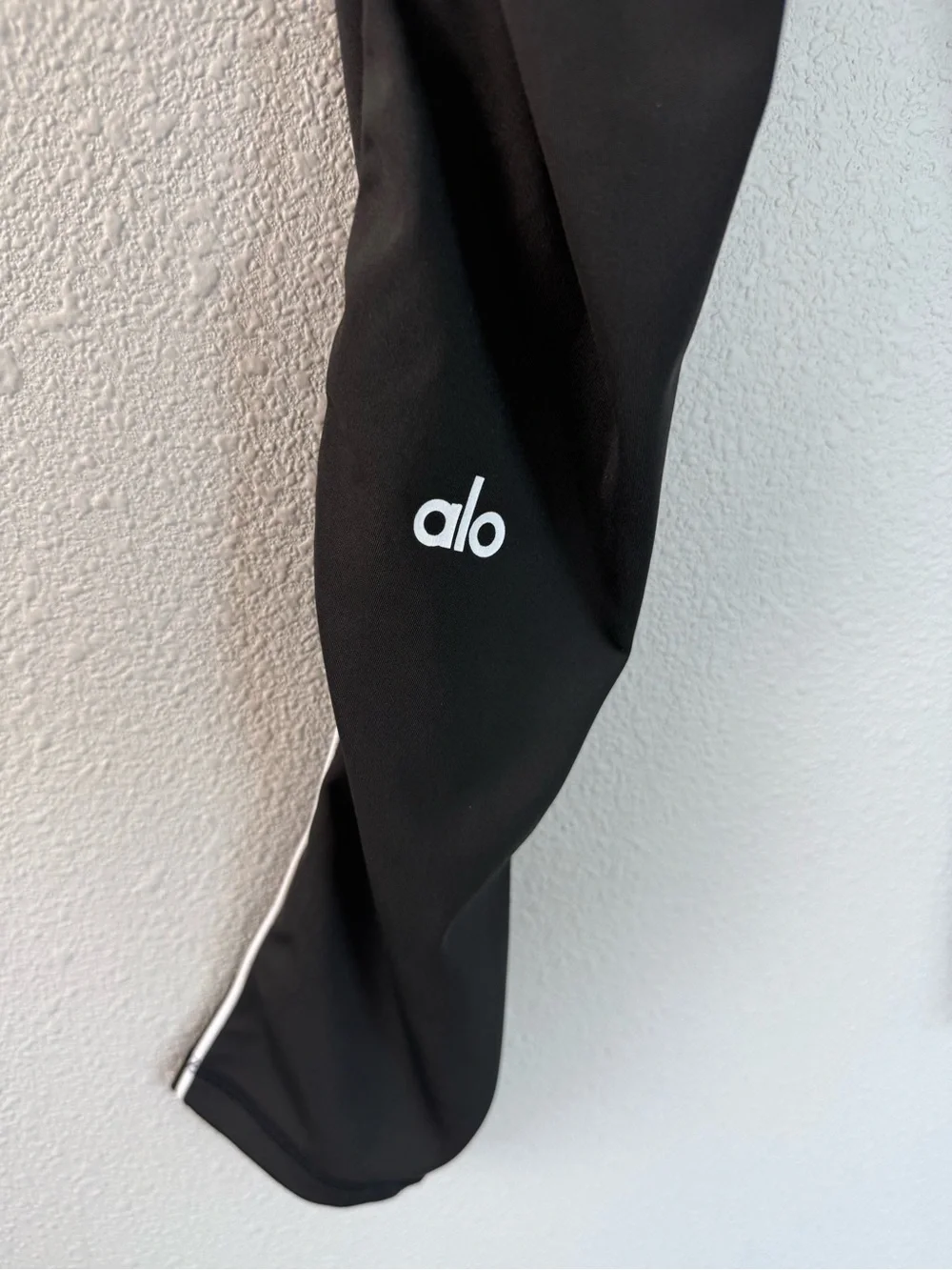 Alo Yoga Airbrush High-Waist 7/8 Heart Throb Legging Black and White Women’s XS